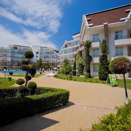 Bratanov Sun Village